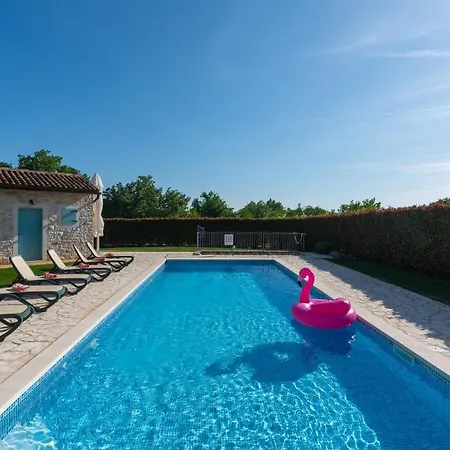Azzurra Villa *