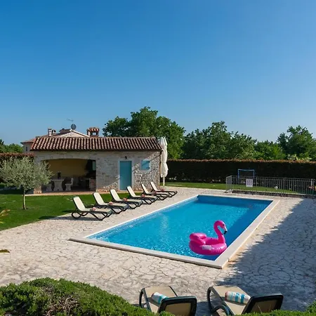 Azzurra Villa *